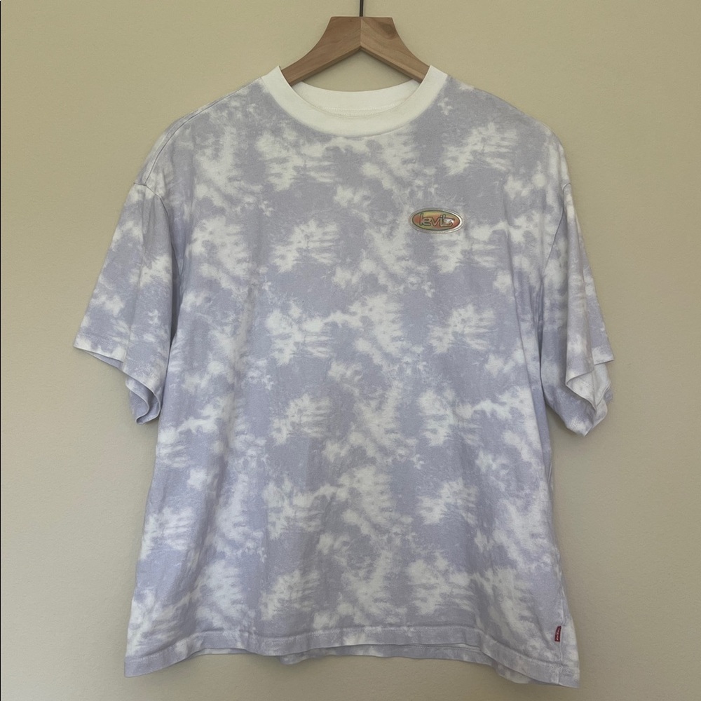 Levi's Cream and Gray T-Shirt